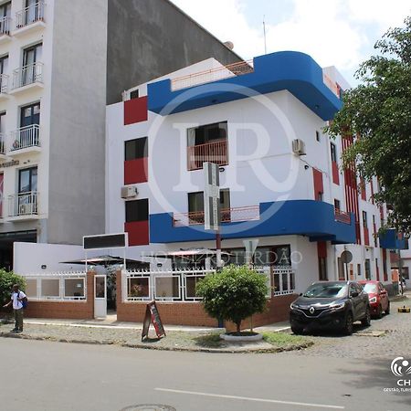 Hotel Roterdao "Under New Management" Πράγια Εξωτερικό φωτογραφία