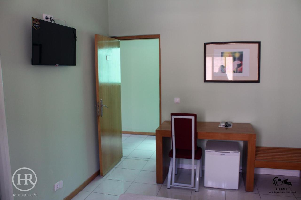 Hotel Roterdao "Under New Management" Πράγια Εξωτερικό φωτογραφία