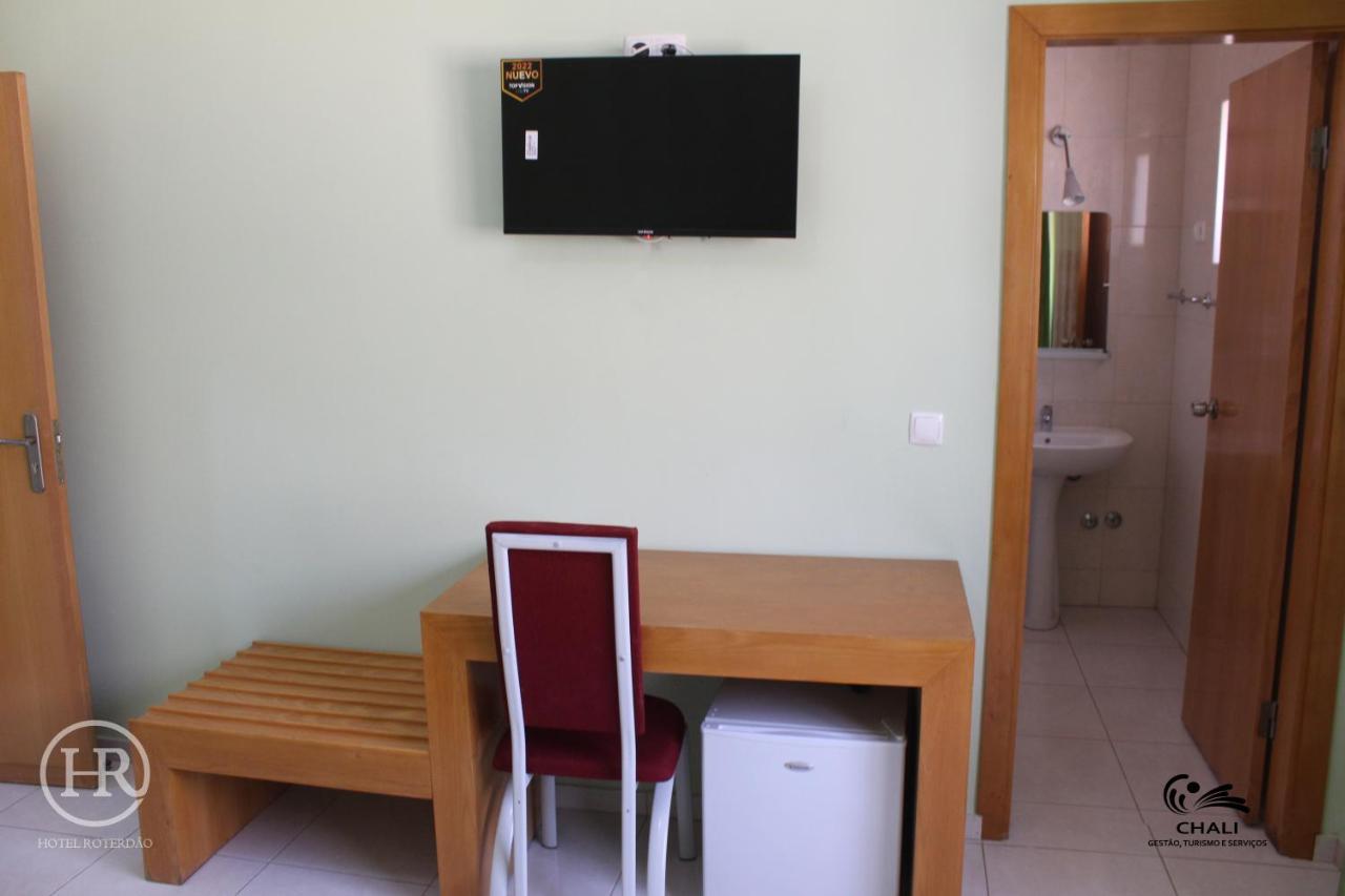 Hotel Roterdao "Under New Management" Πράγια Εξωτερικό φωτογραφία