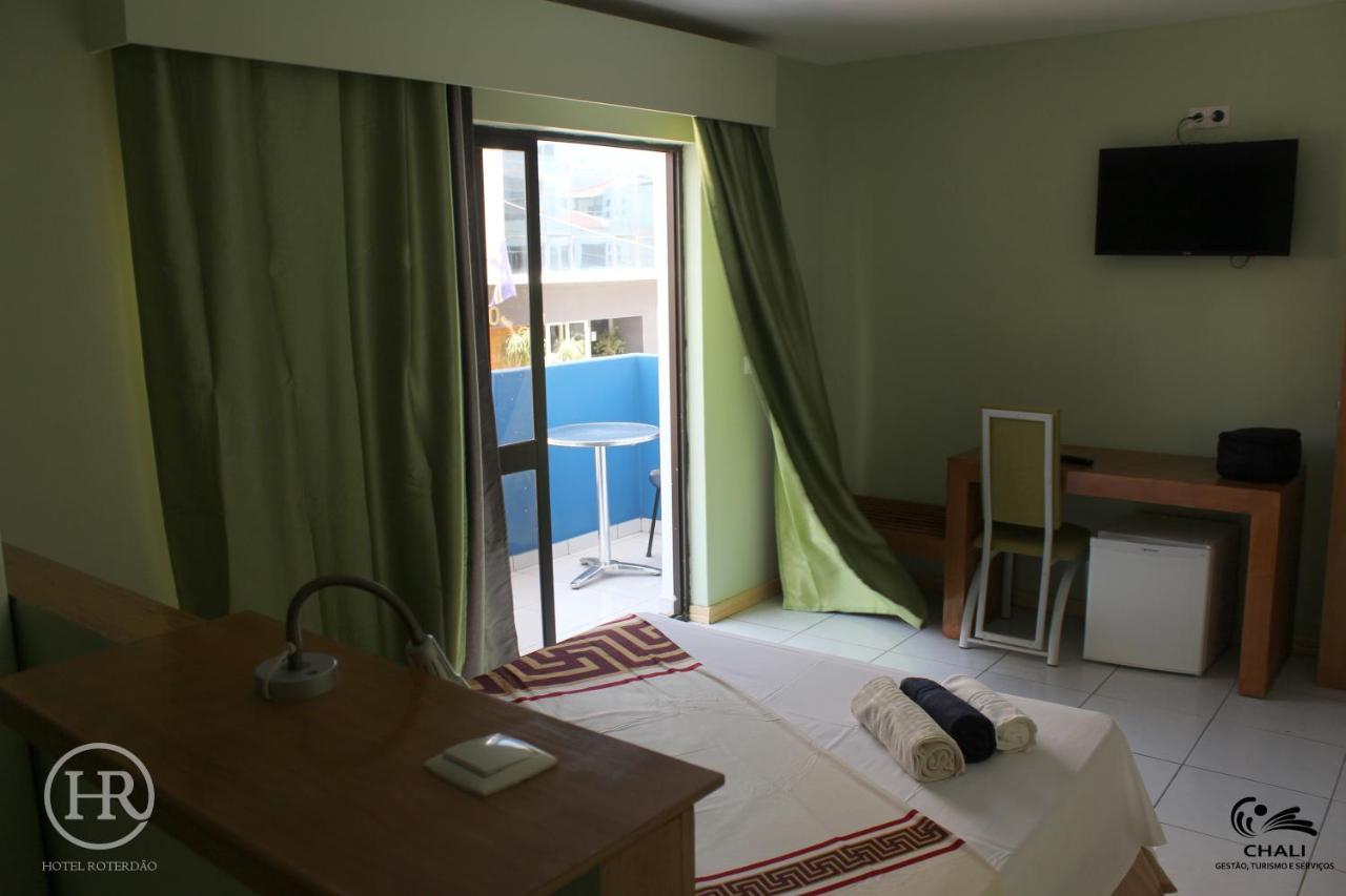 Hotel Roterdao "Under New Management" Πράγια Εξωτερικό φωτογραφία