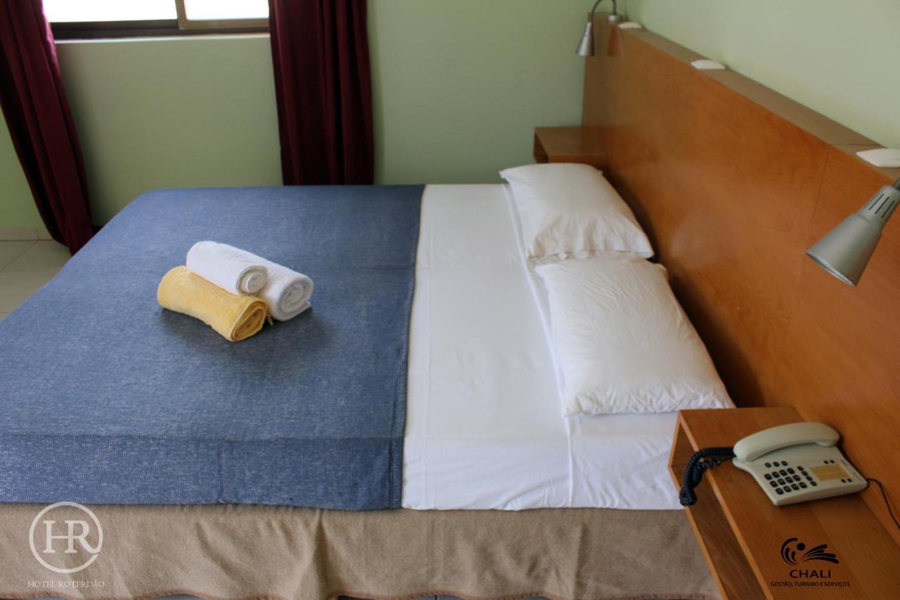 Hotel Roterdao "Under New Management" Πράγια Εξωτερικό φωτογραφία