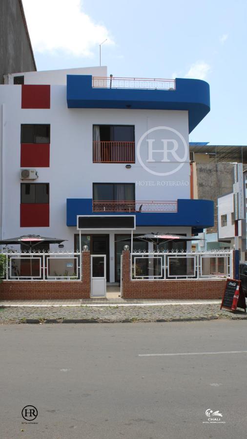 Hotel Roterdao "Under New Management" Πράγια Εξωτερικό φωτογραφία